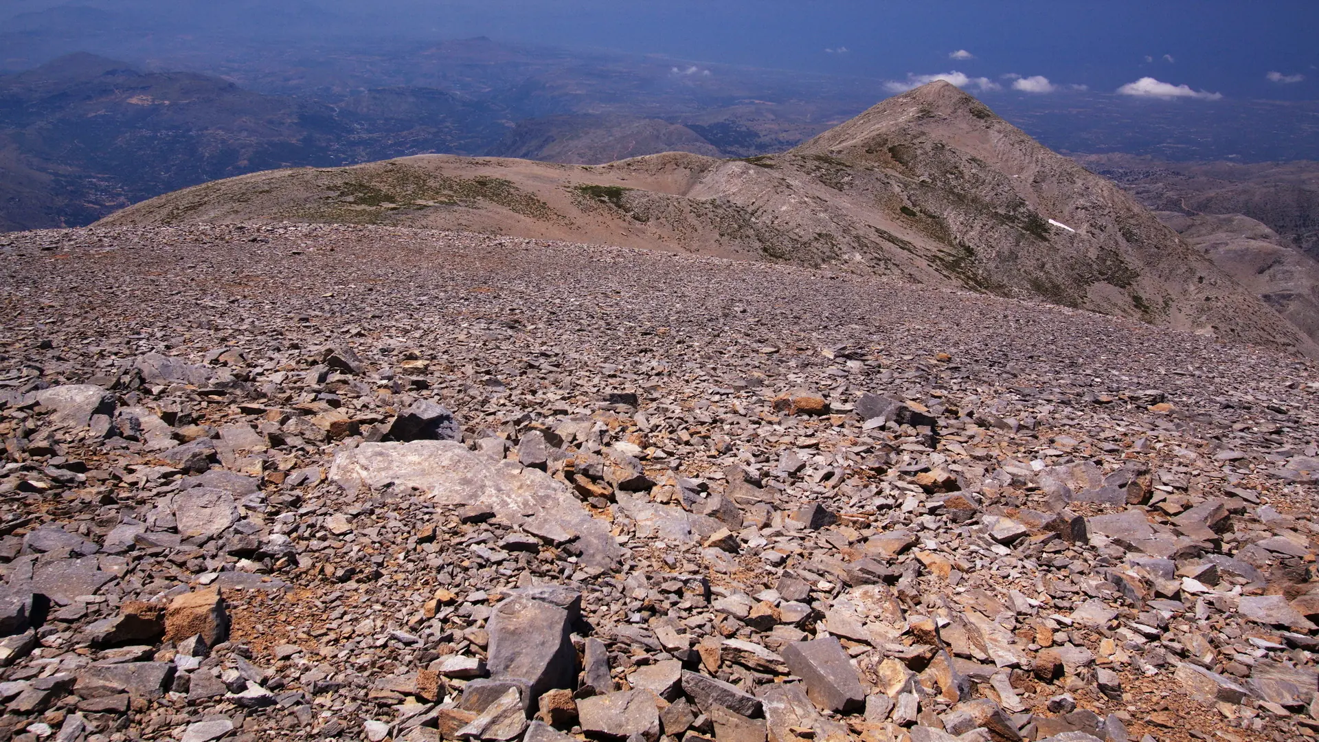 Blick vom Psiloritis über das kretische Bergland.